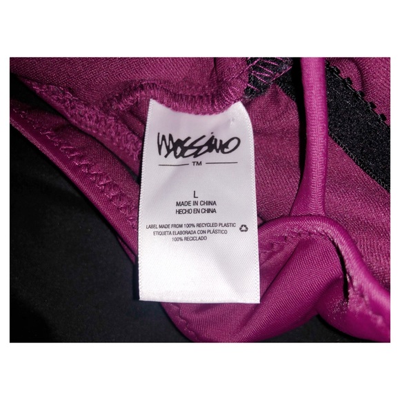 One piece bsuit - Picture 3 of 3